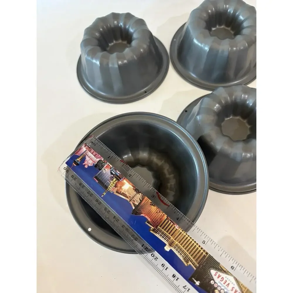 4 Mini Bundt Cake Pans Small Individual Nonstick 4.5 